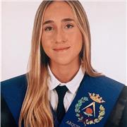 Arquitecta graduada y con Master en la Politécnica de Madrid imparte clases de Matemáticas y Dibujo Técnico a alumnos de Primaria, la ESO y Bachillerato